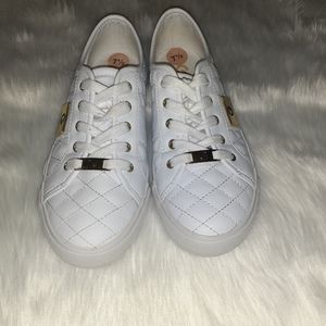 G by guess sneakers size 7.5